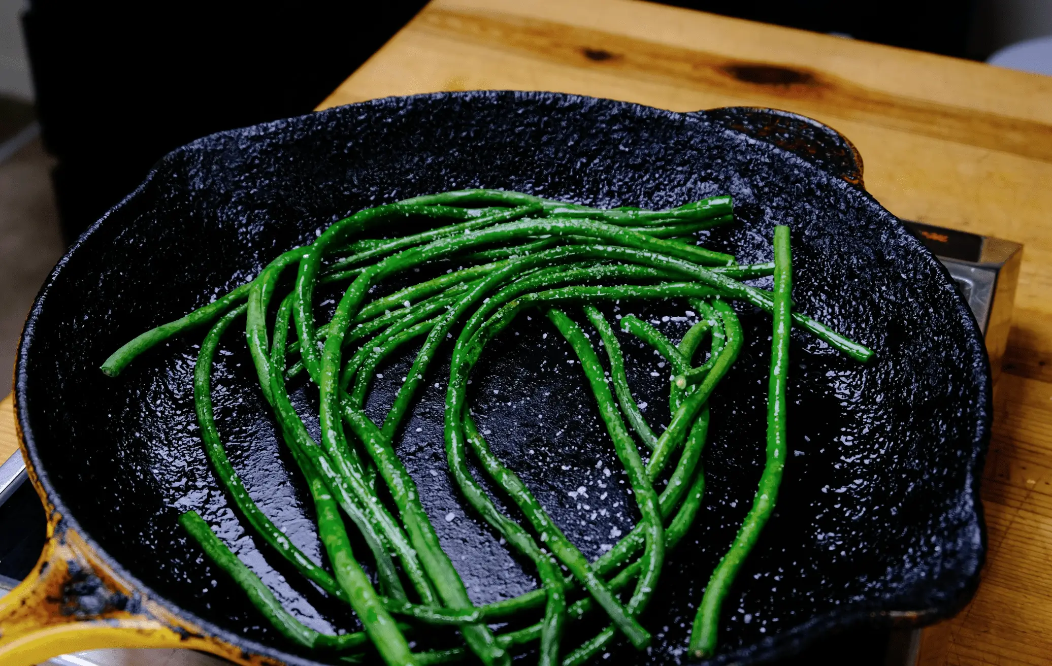 COOKING LONG BEANS for Moroccan Sauce