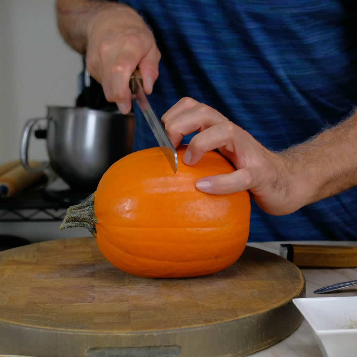 CUTTING PUMPKIN CUTTING PUMPKIN