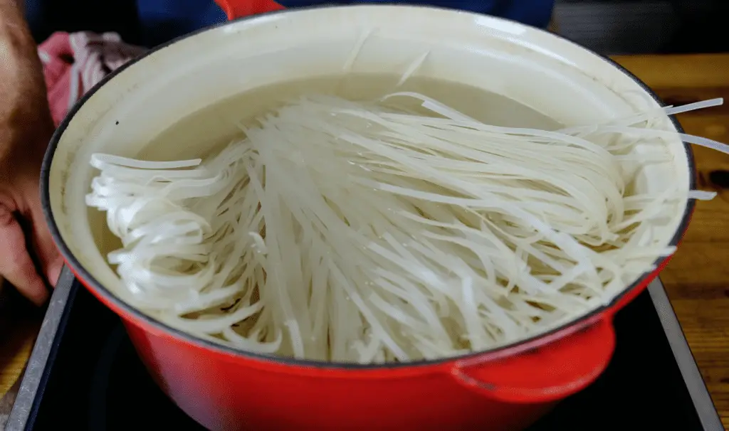 soaking pad thai noodles