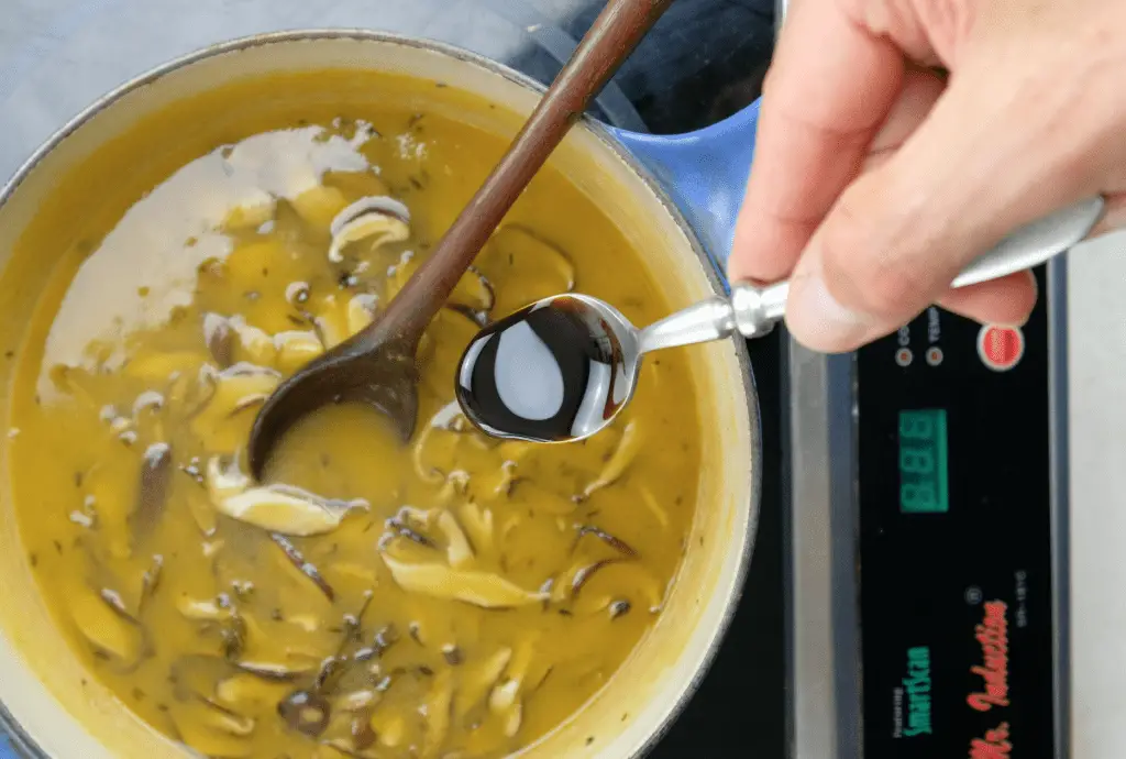 ADDING MOLASSES TO SHIITAKE SAUCE