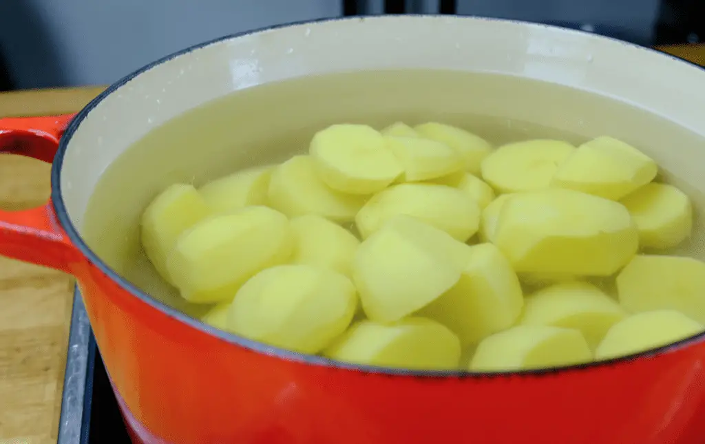 COOKING YUKON POTATOES FOR GARLIC CONFIT MASHED POTATOES