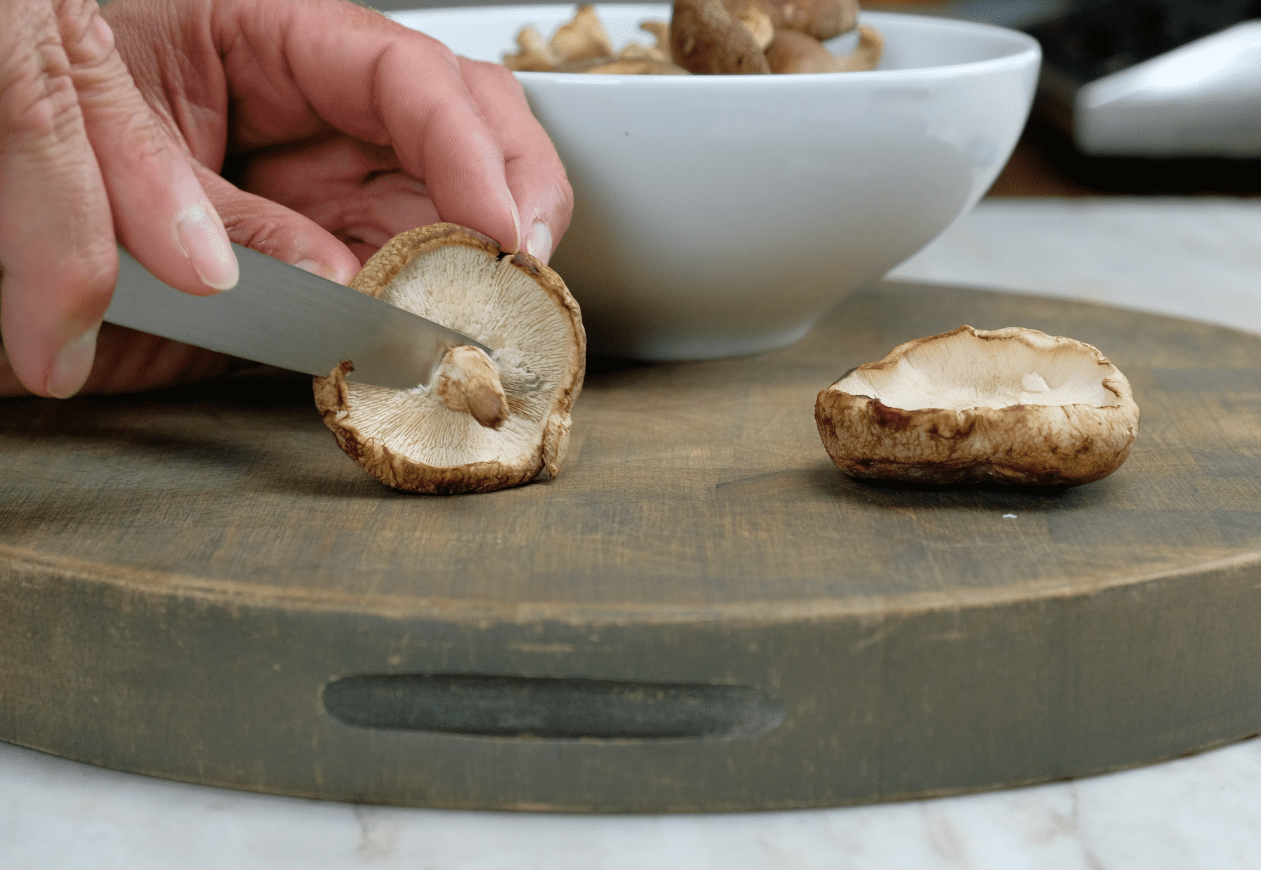 REMOVING STEM FROM SHIITAKE MUSHROOM REMOVING STEM FROM SHIITAKE MUSHROOM