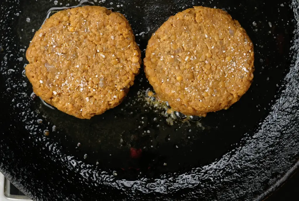 COOKING LENTIL BURGERS