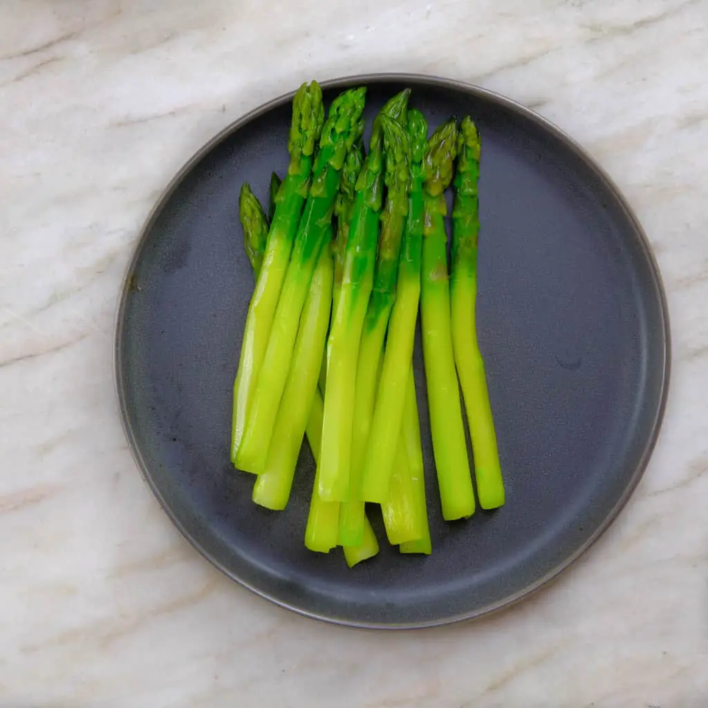COOKED PEELED ASPARAGUS