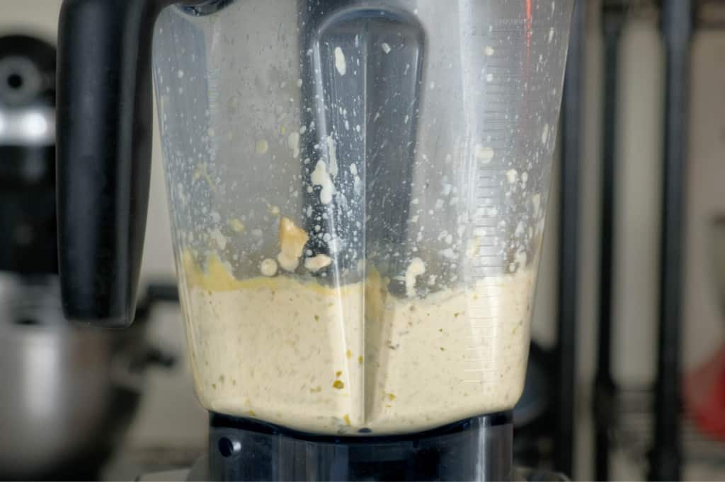 BLENDING CAESAR DRESSING_