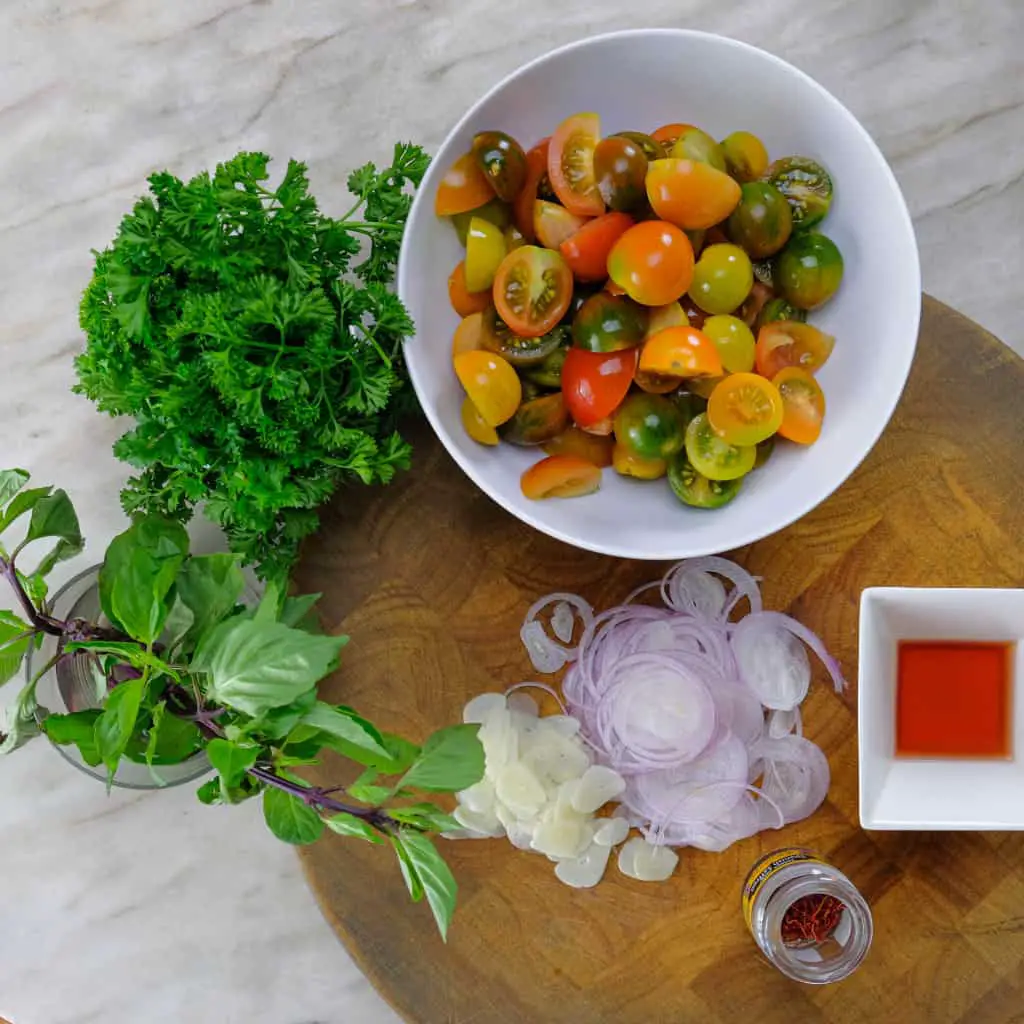 cut tomato saffron salad ingredients