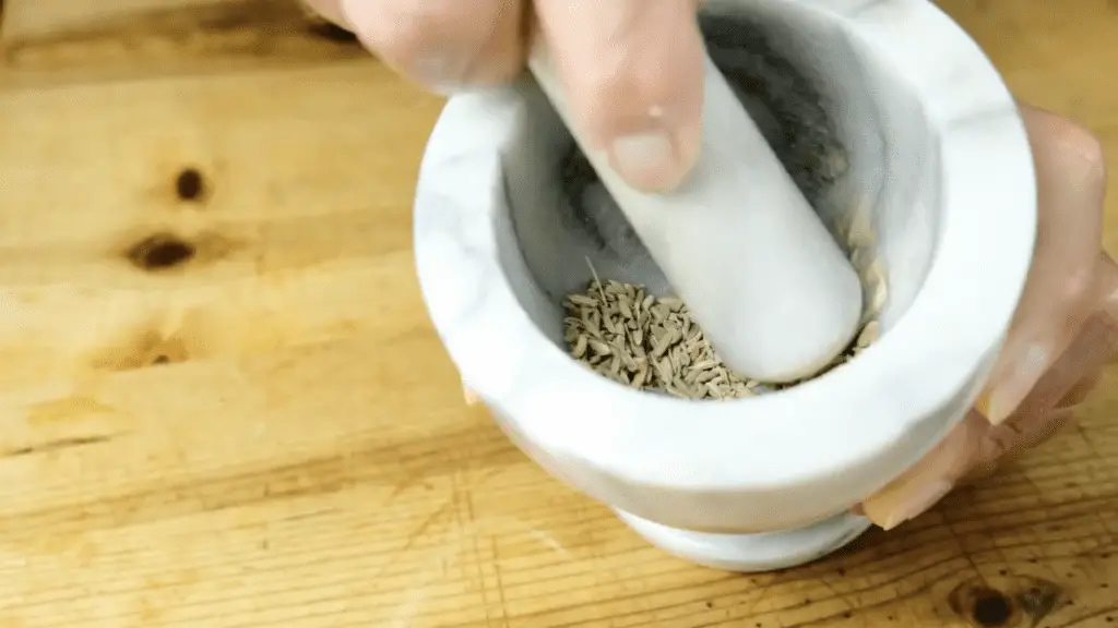 grinding fennel seed