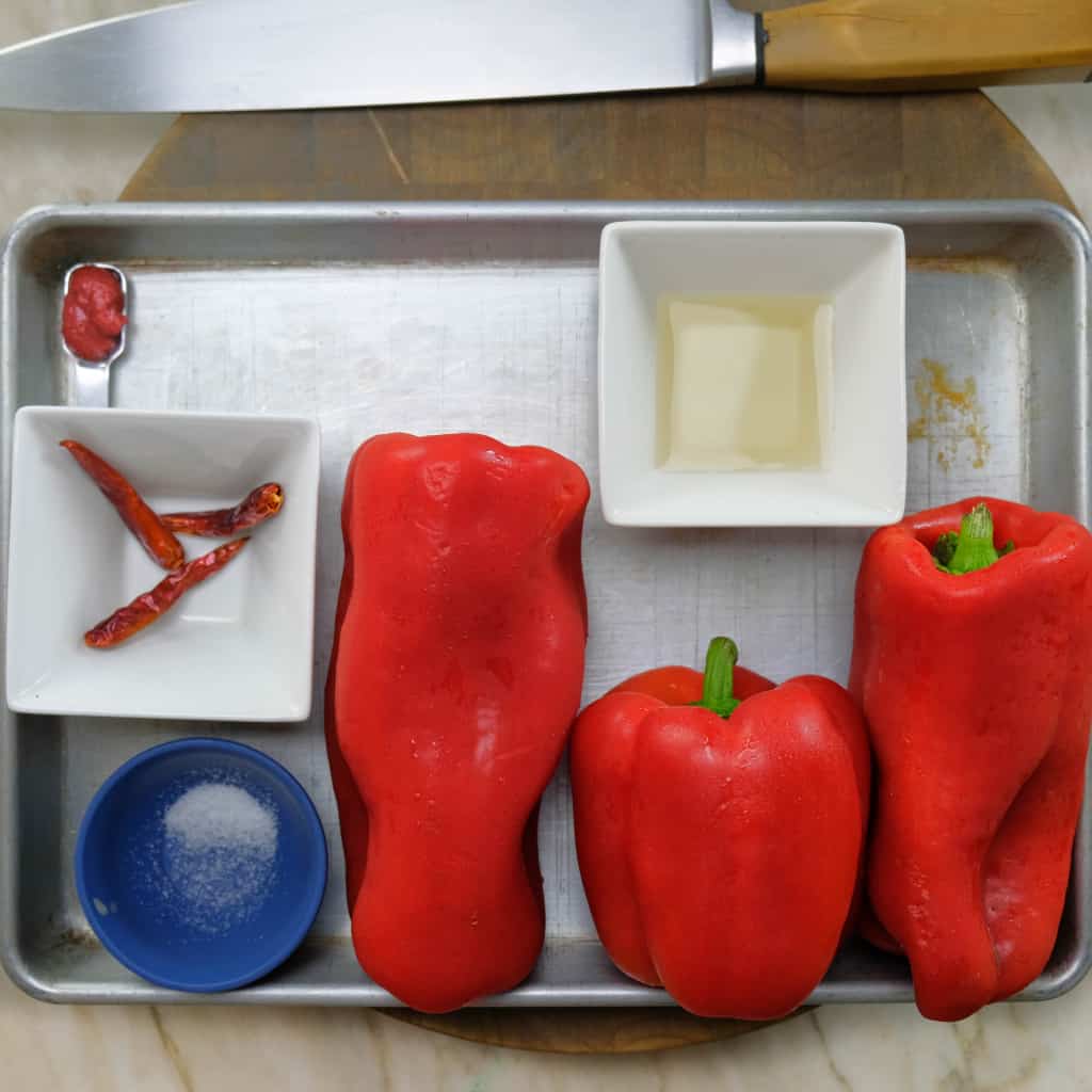 RED BELL PEPPER REDUCTION INGREDIENTS