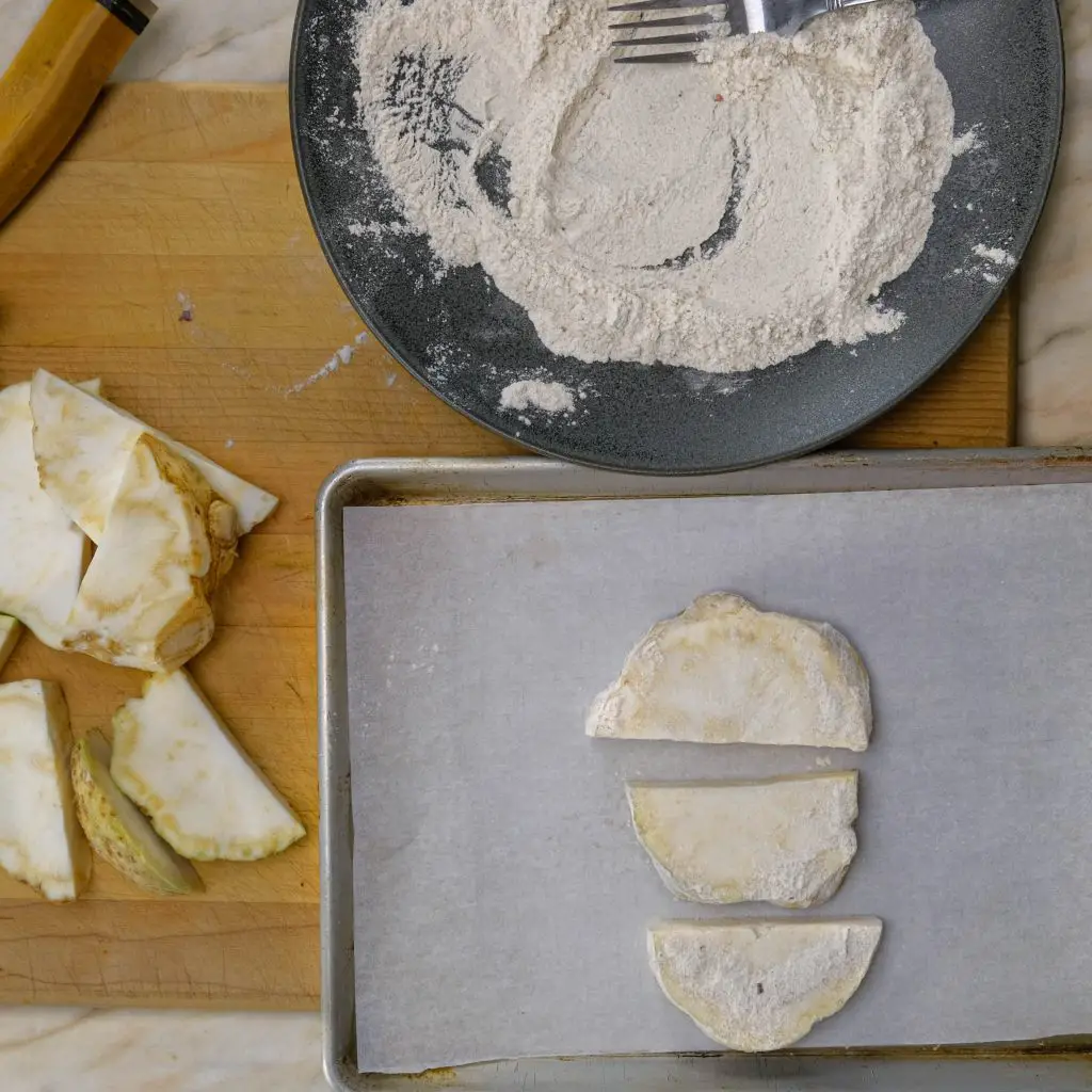 COATING CUT CELERY ROOT WITH FLOUR AND MUSHROOM POWDER