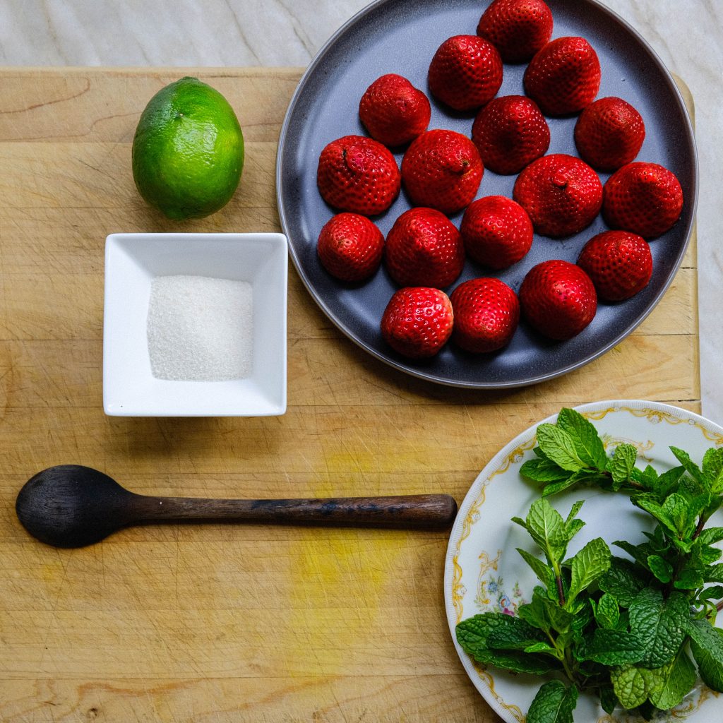 STRAWBERRY SALAD INGREDIENTS