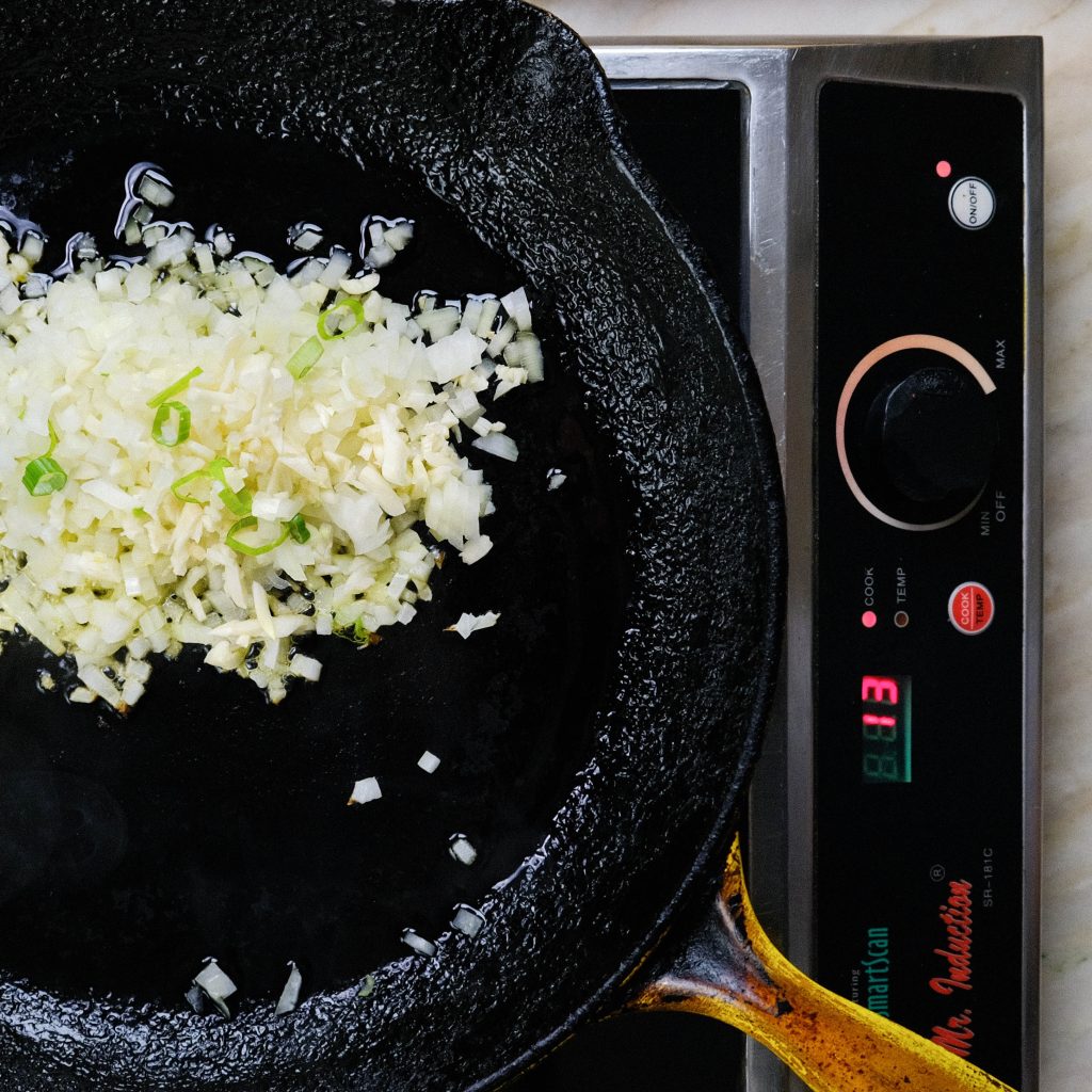 COOKING ONIONS, GARLIC FOR Korean Sloppy Joes