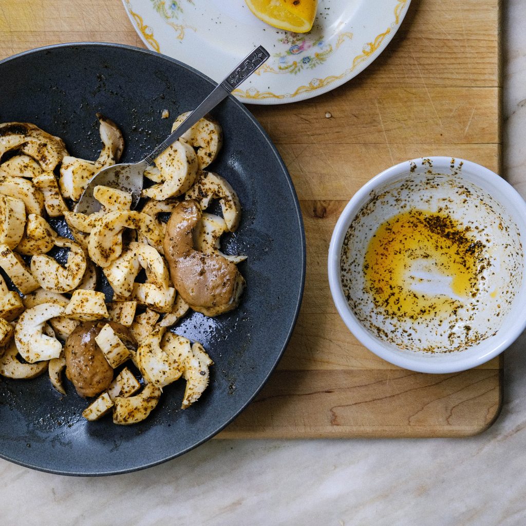 KING OSYTER MUSHROOMS VEGAN SHRIMP WITH KELP MARINADE