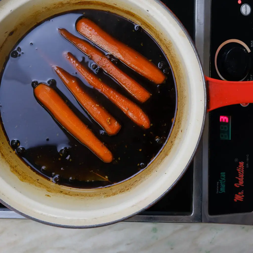 POACHED CARROT DOG IN BRINE_