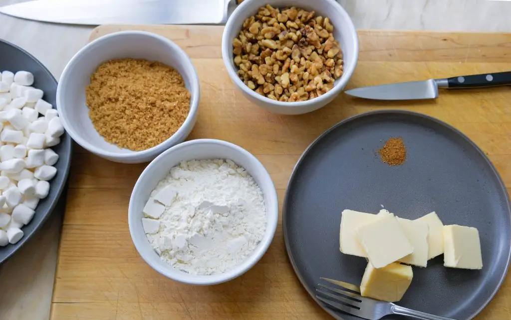 WALNUT CRUMBLE INGREDIENTS